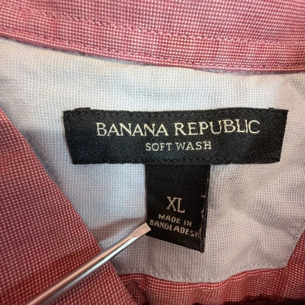 Banana Republic Button Down Shirt Mens XL Ranch Red Soft‎ Wash Cotton (READ)
